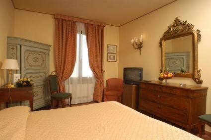 Grand Hotel Villa Fiorio Grottaferrata Chambre photo