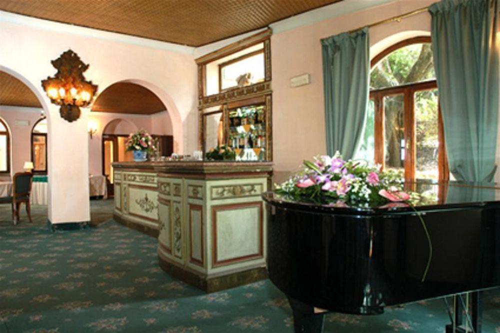 Grand Hotel Villa Fiorio Grottaferrata Extérieur photo