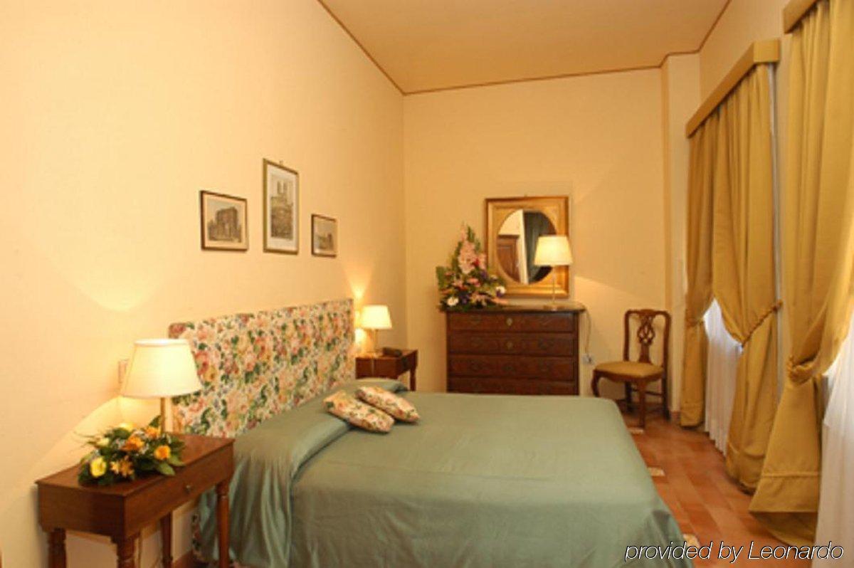 Grand Hotel Villa Fiorio Grottaferrata Chambre photo